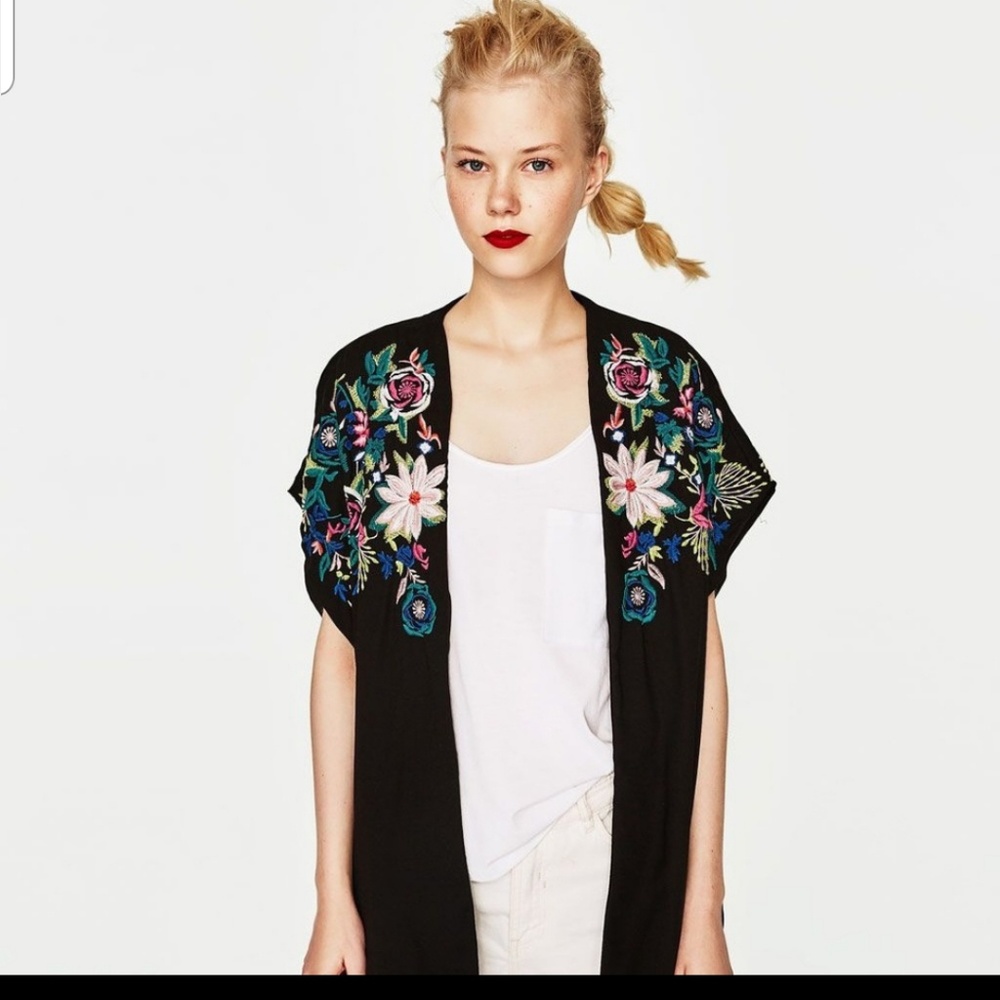 Zara Floral Embroidered Kimono